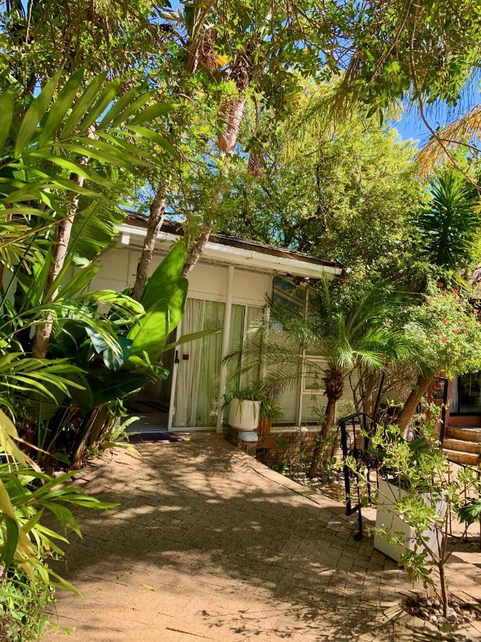 The Little Hideaway Guesthouse Stellenbosch Exteriör bild